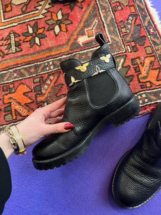 LOUIS VUITTON- Bottines